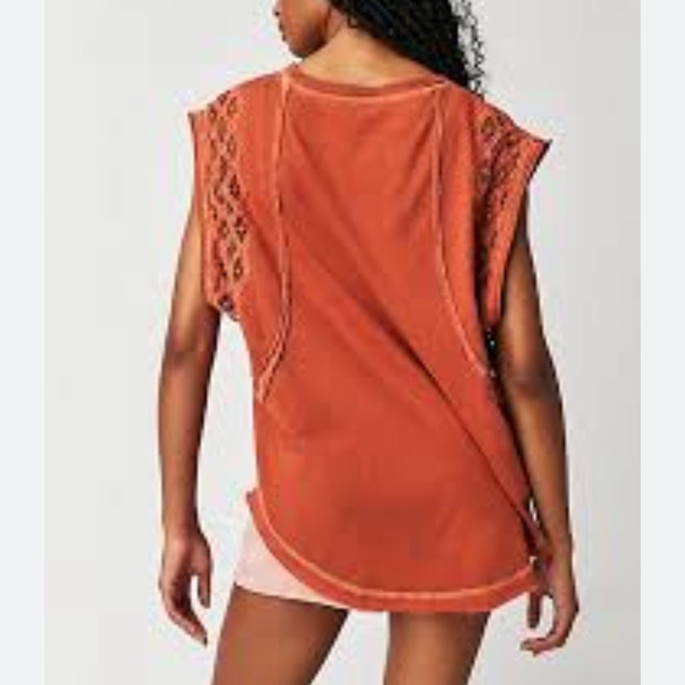 FREE PEOPLE TABLE FOR TWO SHORT SLEEVE MIX MEDIA TEE MEDIUM - Picture 4 of 7